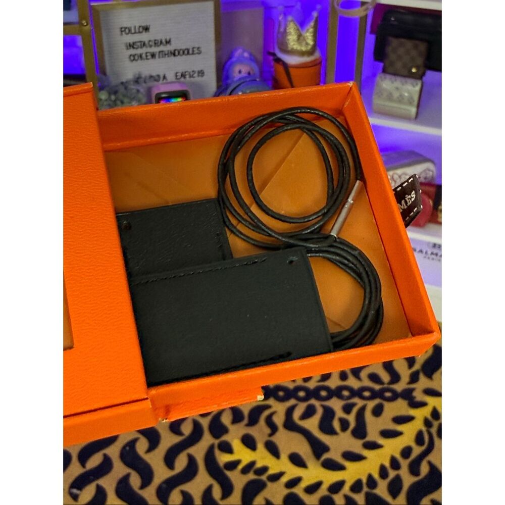 New In Box HERMES Symbole 2000 Symbol Plate Pendant Necklace Pair - Picture 3 of 12